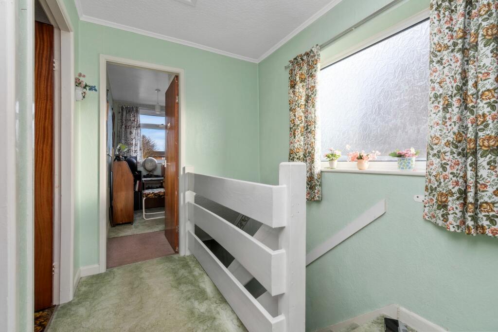 Crosby Grove, St. Helens, WA10 - Image 8