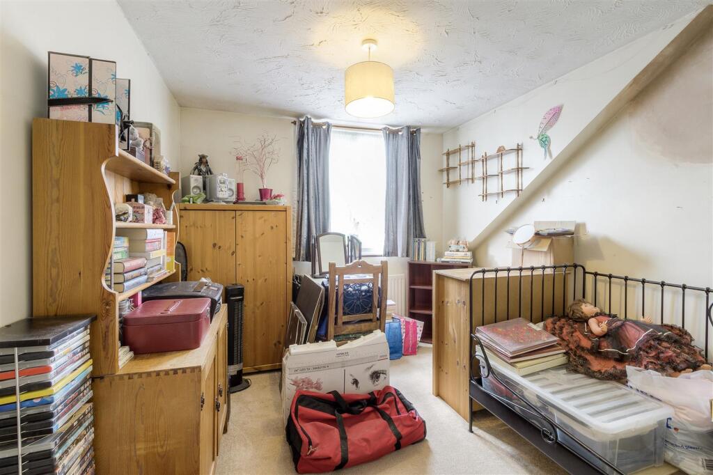 Senwick Road, Wellingborough - Image 6