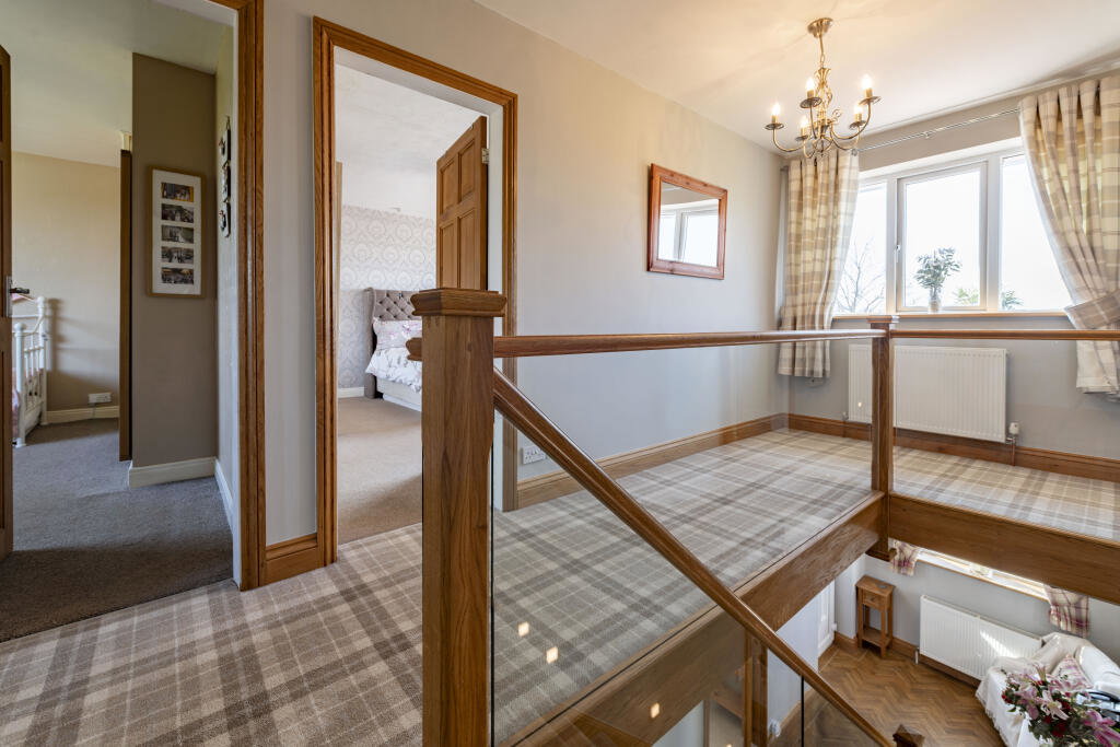 West Lane, DL2 - Image 11