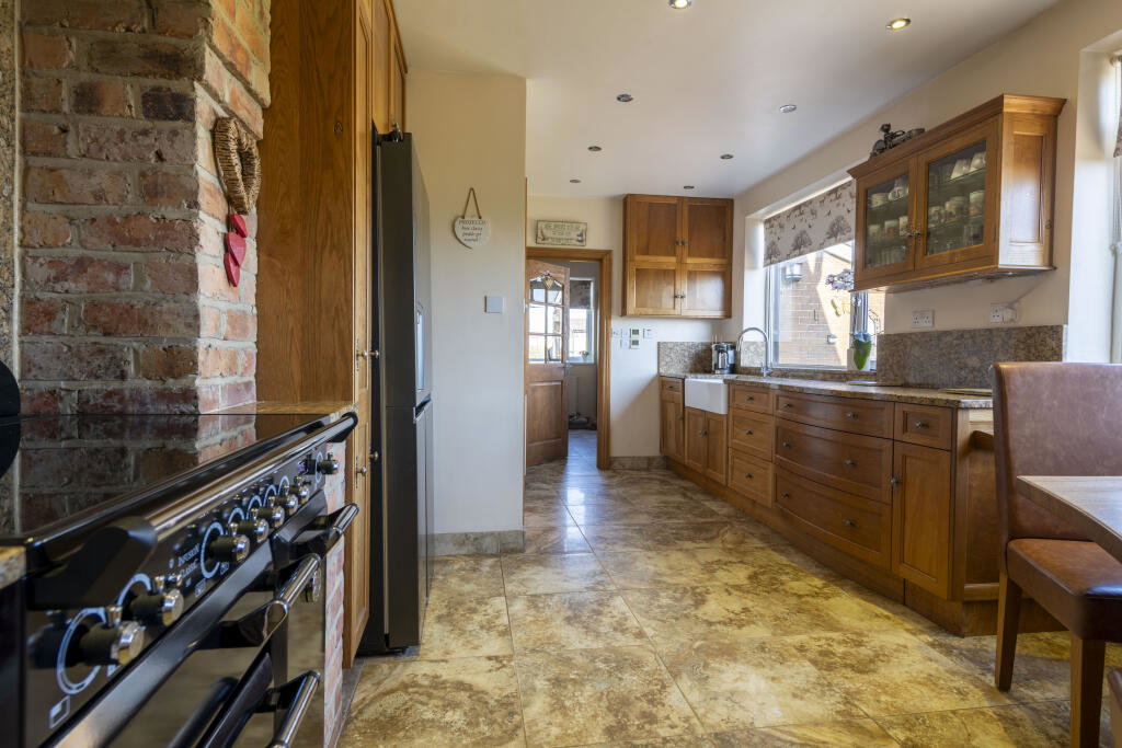 West Lane, DL2 - Image 3