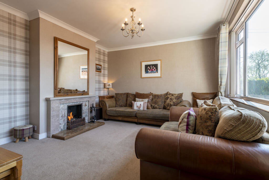 West Lane, DL2 - Image 5