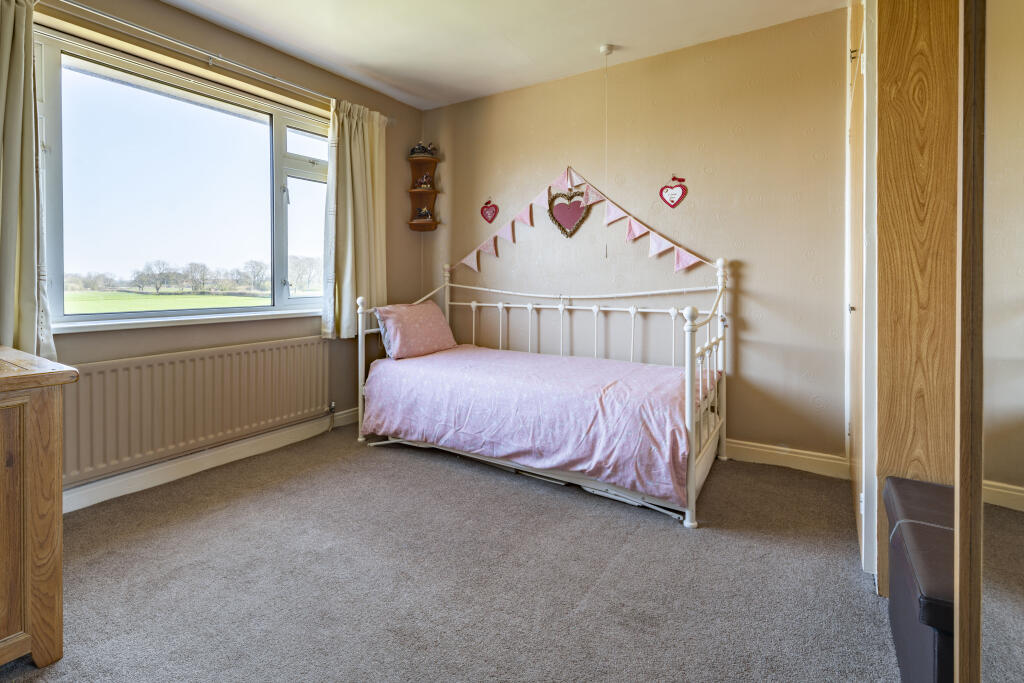 West Lane, DL2 - Image 9