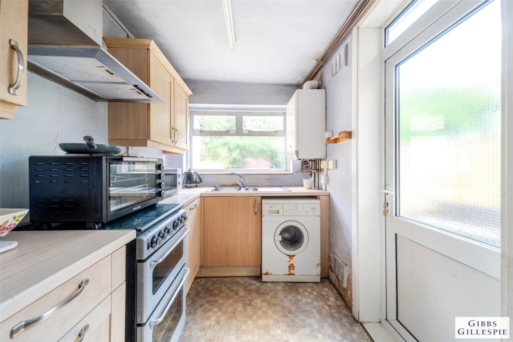 Bellevue Road, Ealing - Image 9