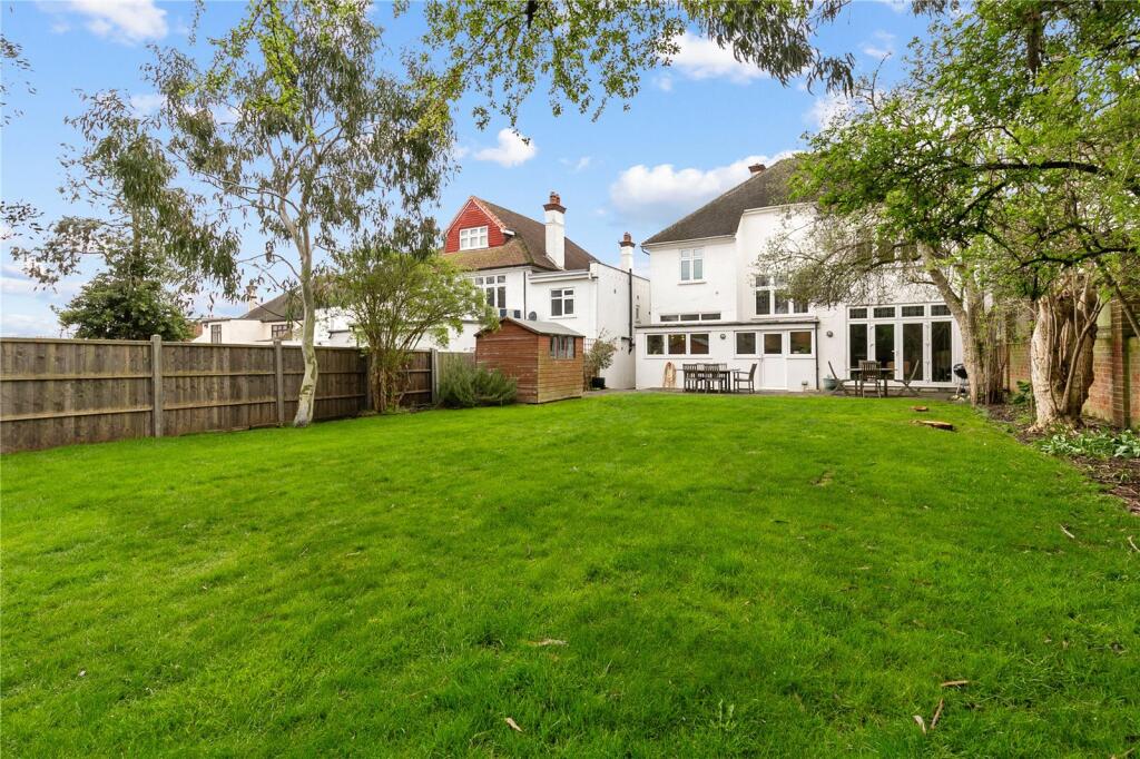 Woodfield Avenue, SW16 - Image 5