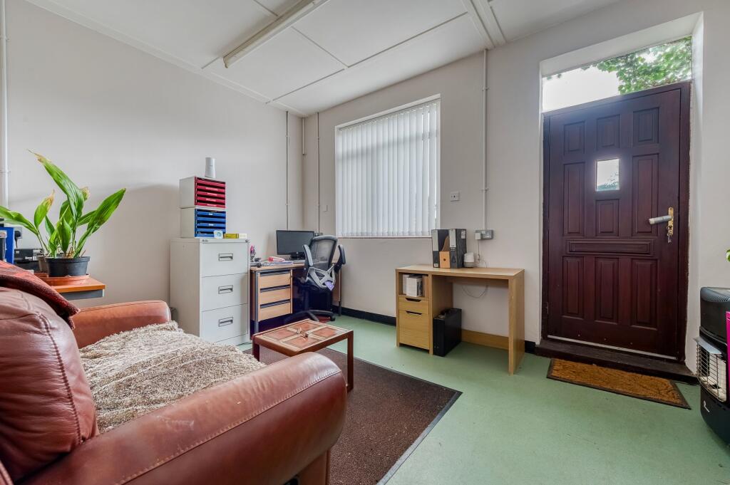 North Road, Ormesby - Image 11