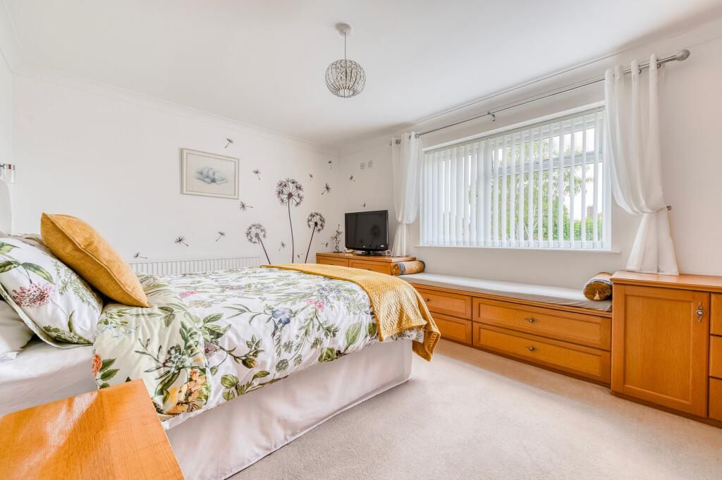 North Road, Ormesby - Image 14