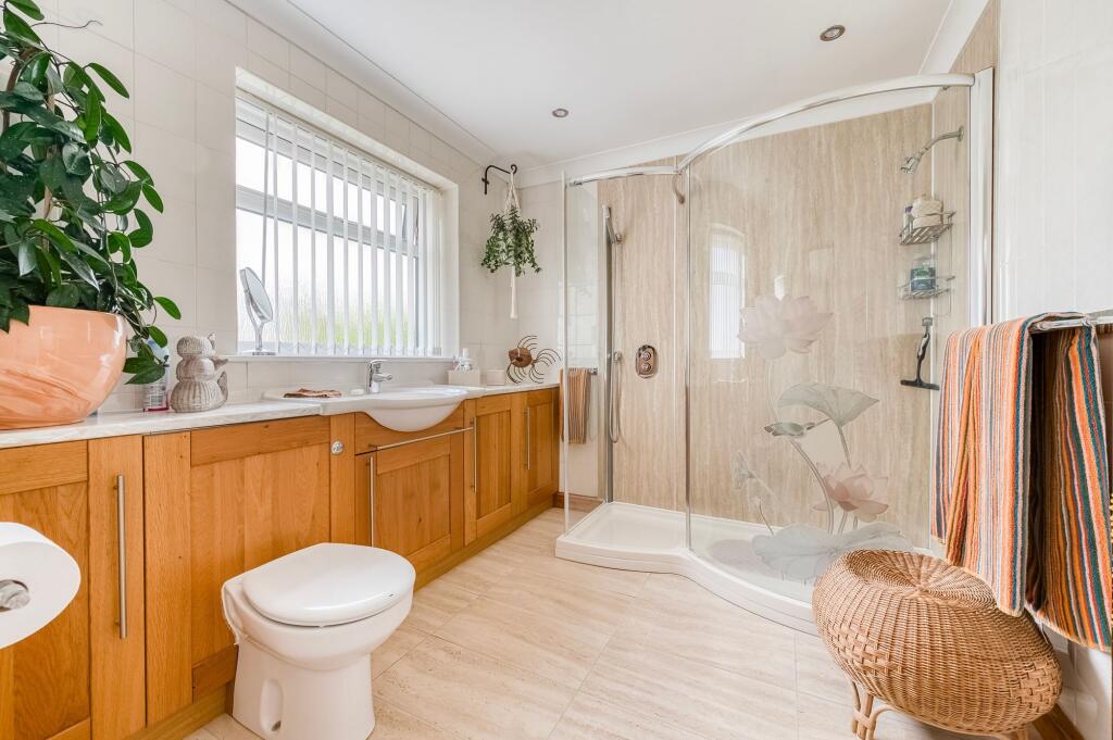 North Road, Ormesby - Image 16