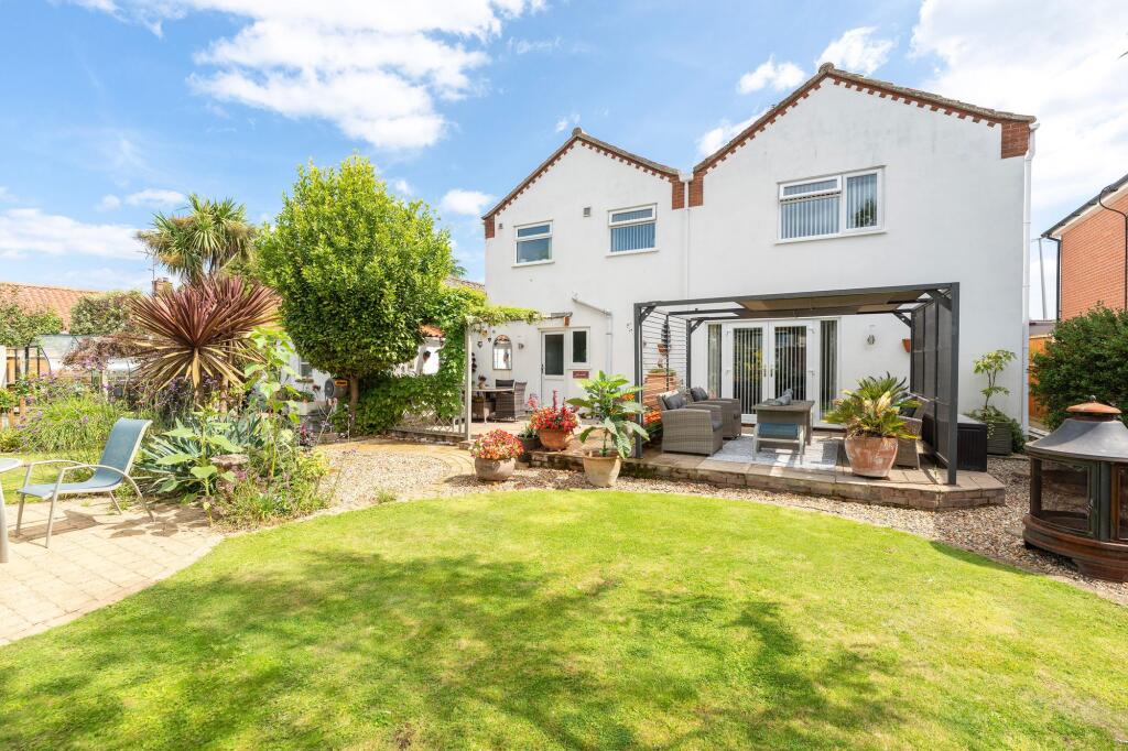 North Road, Ormesby - Image 2