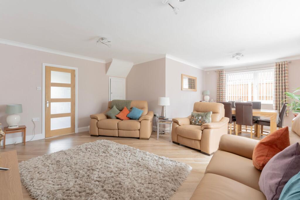 North Road, Ormesby - Image 4