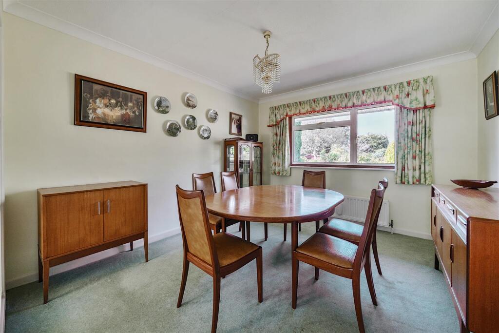 Cowes Lane, Hook Park, Warsash - Image 7