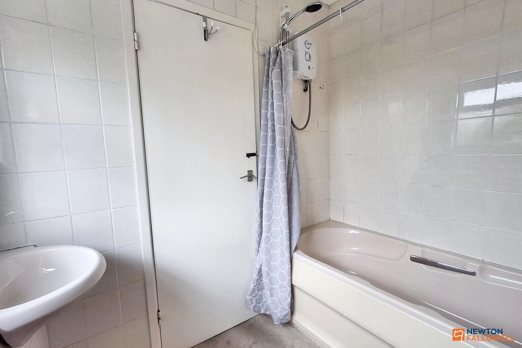 Hall Lane, Werrington Village, Peterborough, PE4 - Image 13