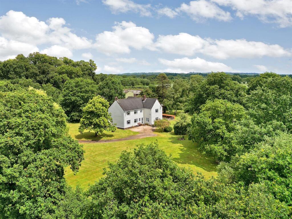 View property at Aylesbeare, Exeter