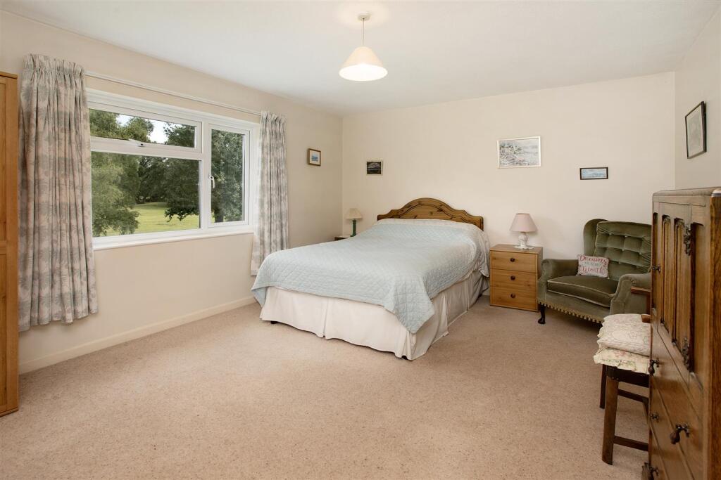 Aylesbeare, Exeter - Image 10