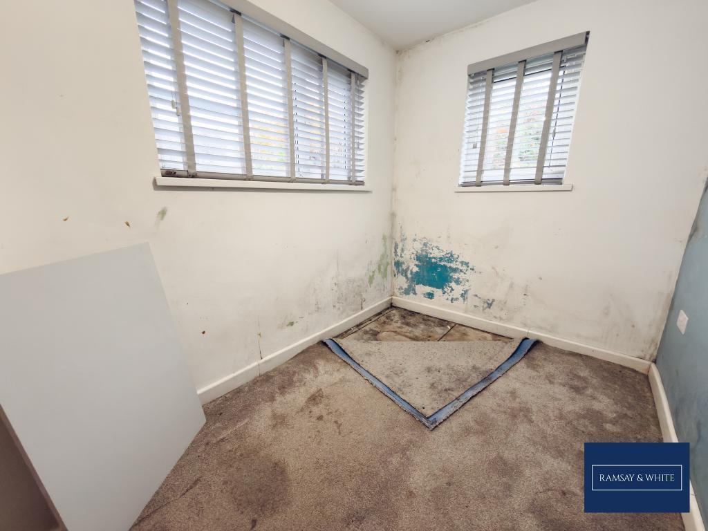 Neath Rd, Plasmarl, Swansea, SA6 8JN - Image 8