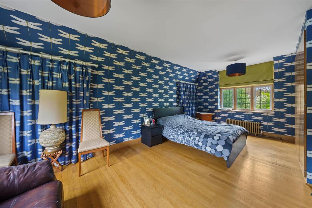 The Highway, South Sutton, SM2 - Image 25