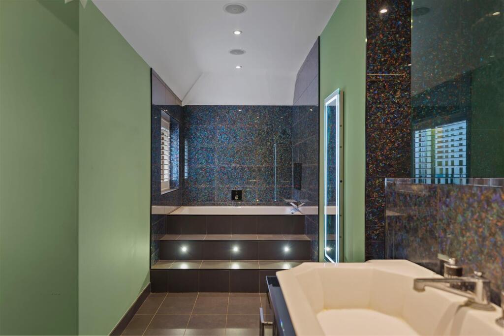 The Highway, South Sutton, SM2 - Image 27