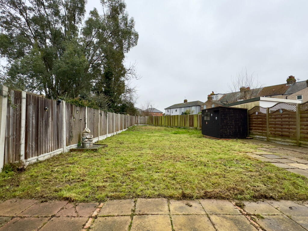 Leslie Avenue, Margate, CT9 - Image 16