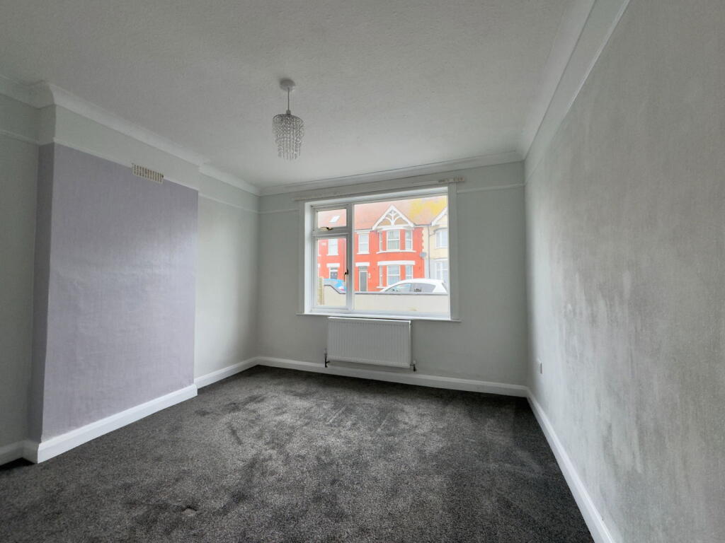Leslie Avenue, Margate, CT9 - Image 22