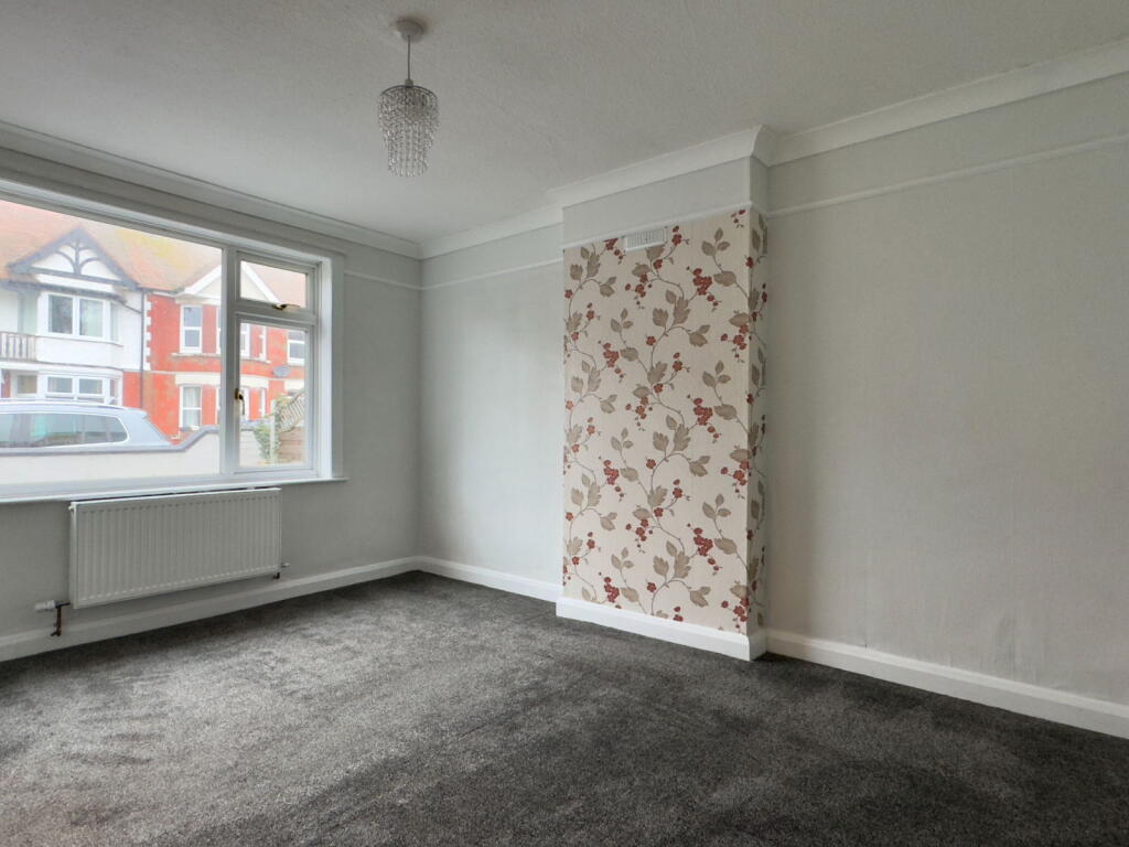 Leslie Avenue, Margate, CT9 - Image 24