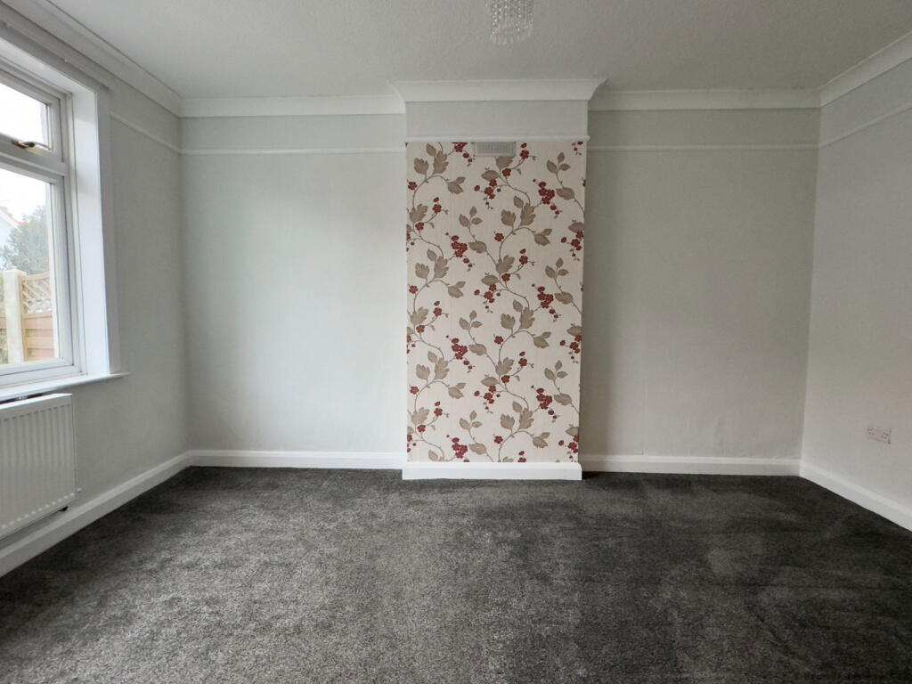 Leslie Avenue, Margate, CT9 - Image 26