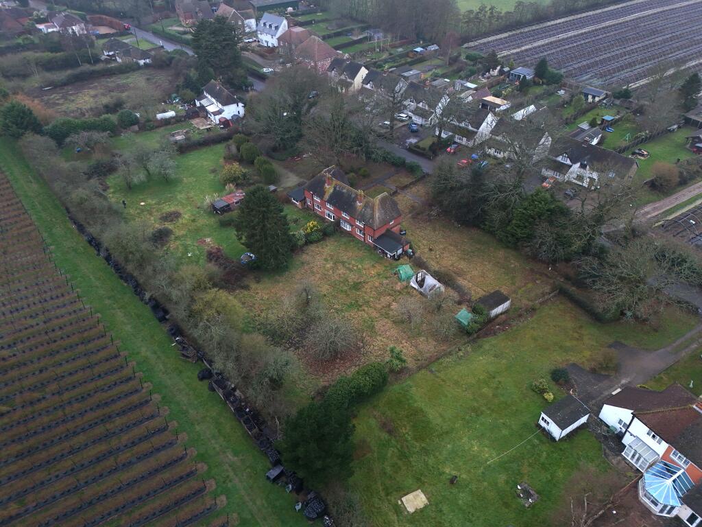 Both Mary Haig and Murray Chapman, Chartway Street, Maidstone, Kent, ME17 - Image 7