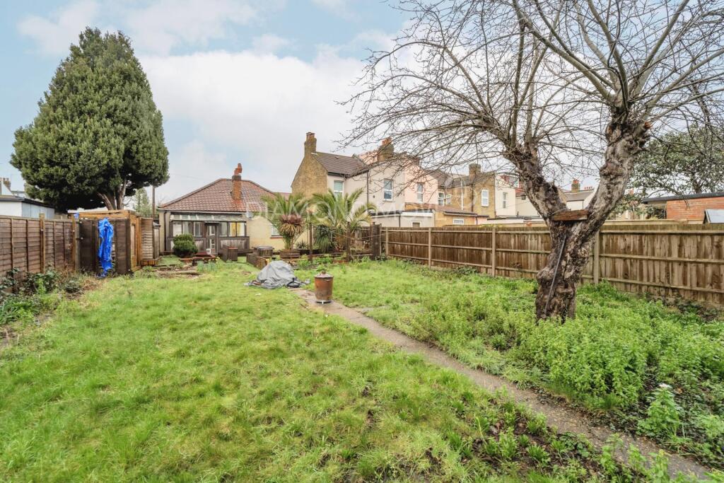 Rossindel Road, Hounslow, TW3 - Image 5