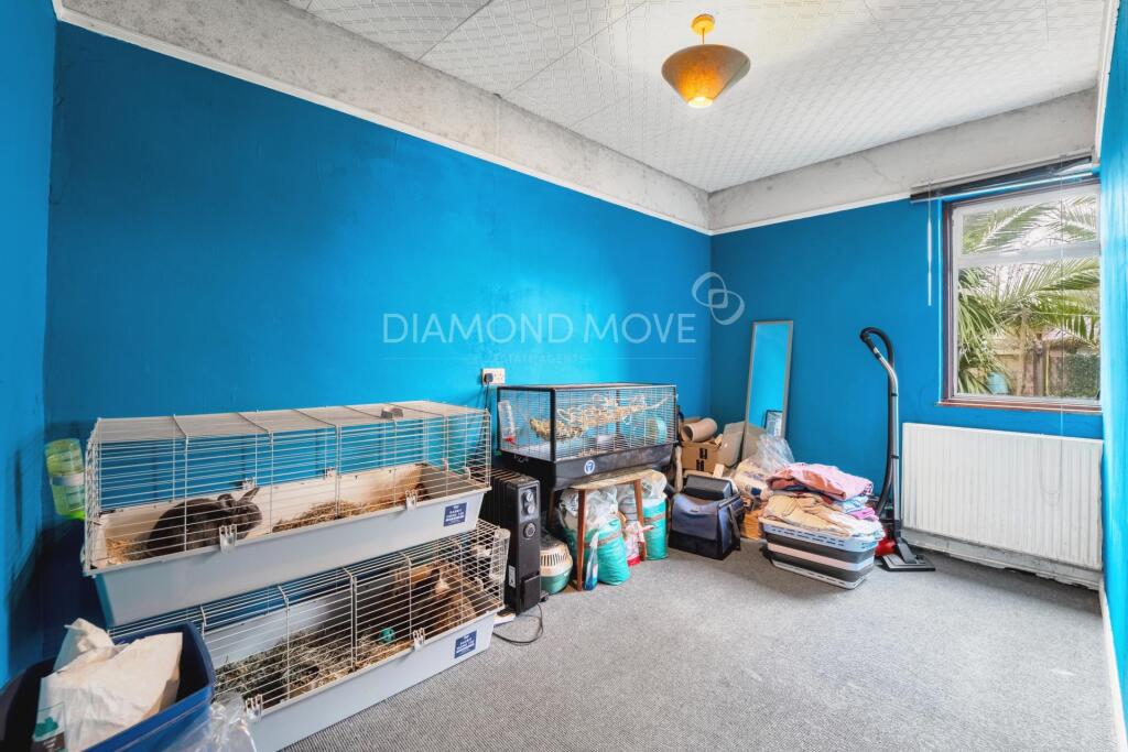 Rossindel Road, Hounslow, TW3 - Image 8