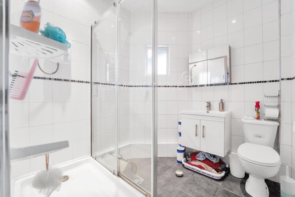 Rossindel Road, Hounslow, TW3 - Image 9