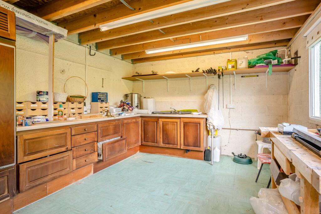 Glasllwch Lane, Newport, NP20 - Image 22