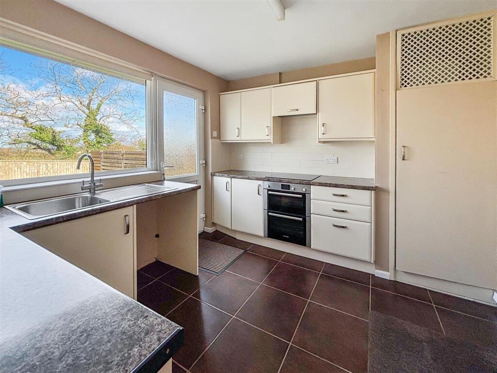 Mabe Burnthouse - Image 7