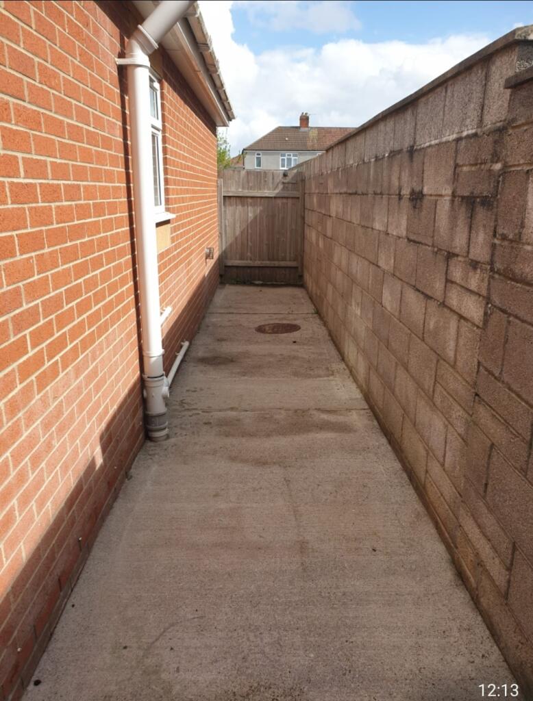 Whiteway Road, Bristol - Image 15