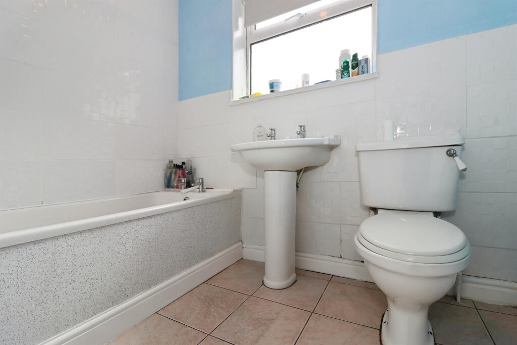 Whiteway Road, Bristol - Image 9