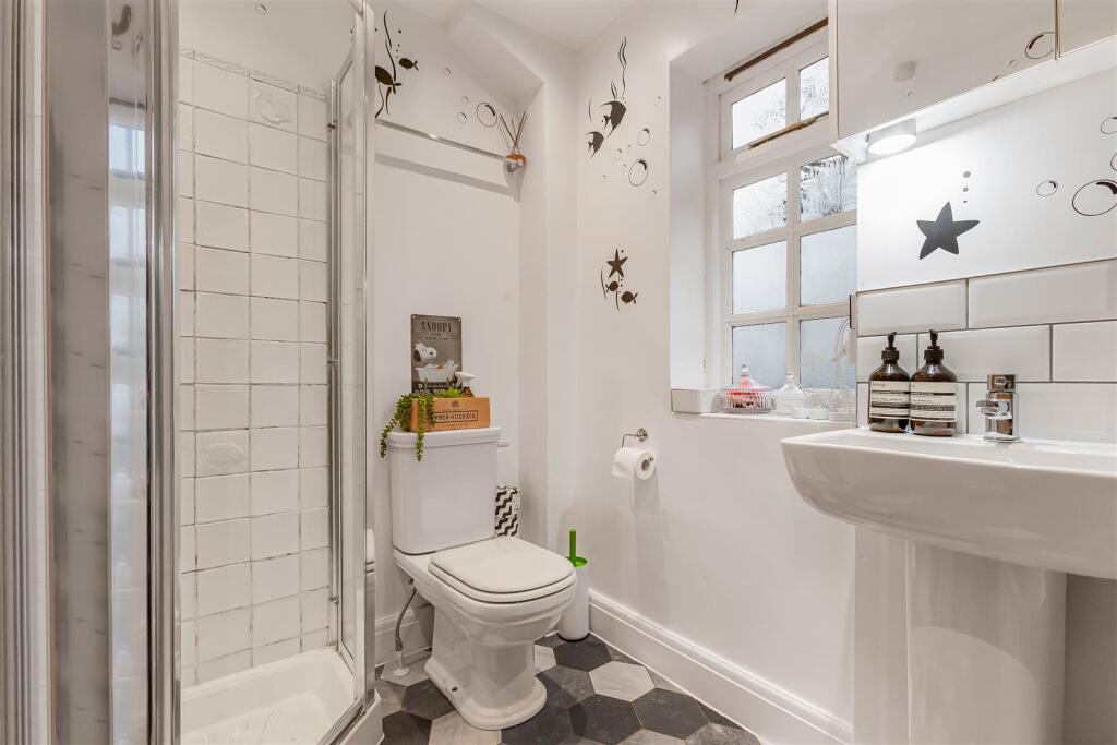 High Road, Essendon - Image 13