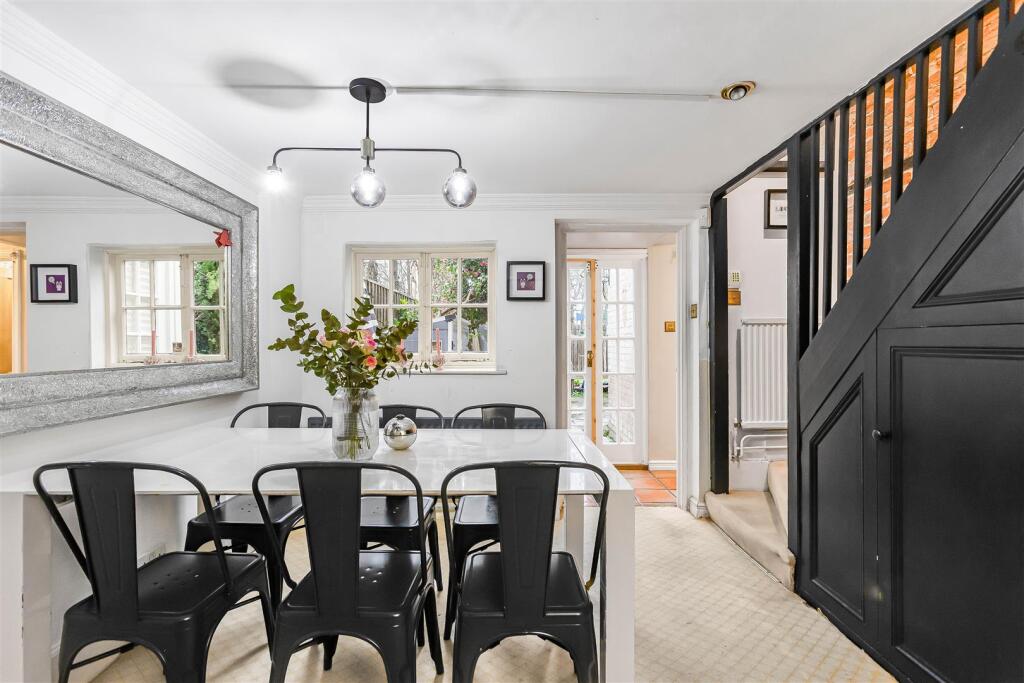 High Road, Essendon - Image 3