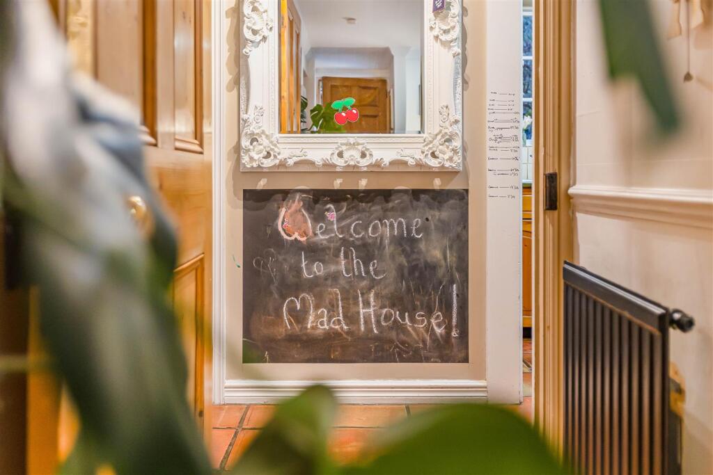 High Road, Essendon - Image 6