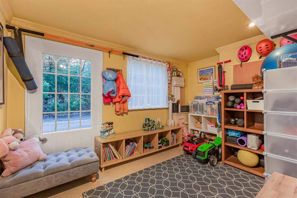 High Road, Essendon - Image 8