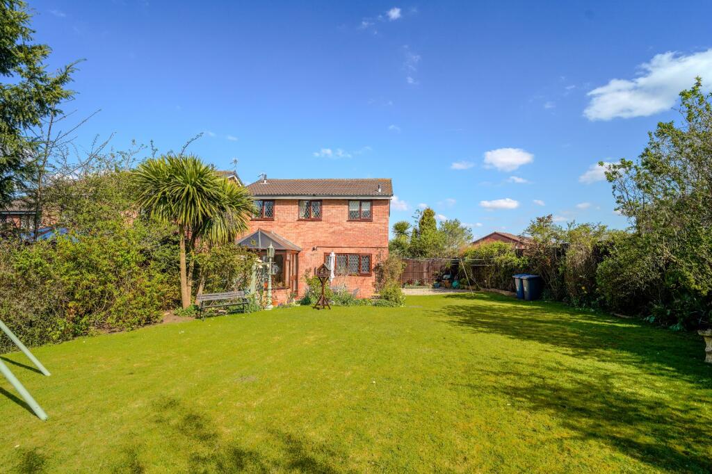 Hatfield Drive, West Bridgford, Nottingham, Nottinghamshire, NG2 - Image 2