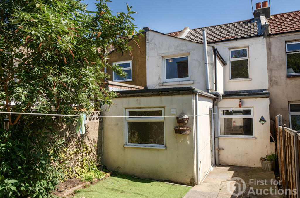 Leonard Road, Gosport - Image 10
