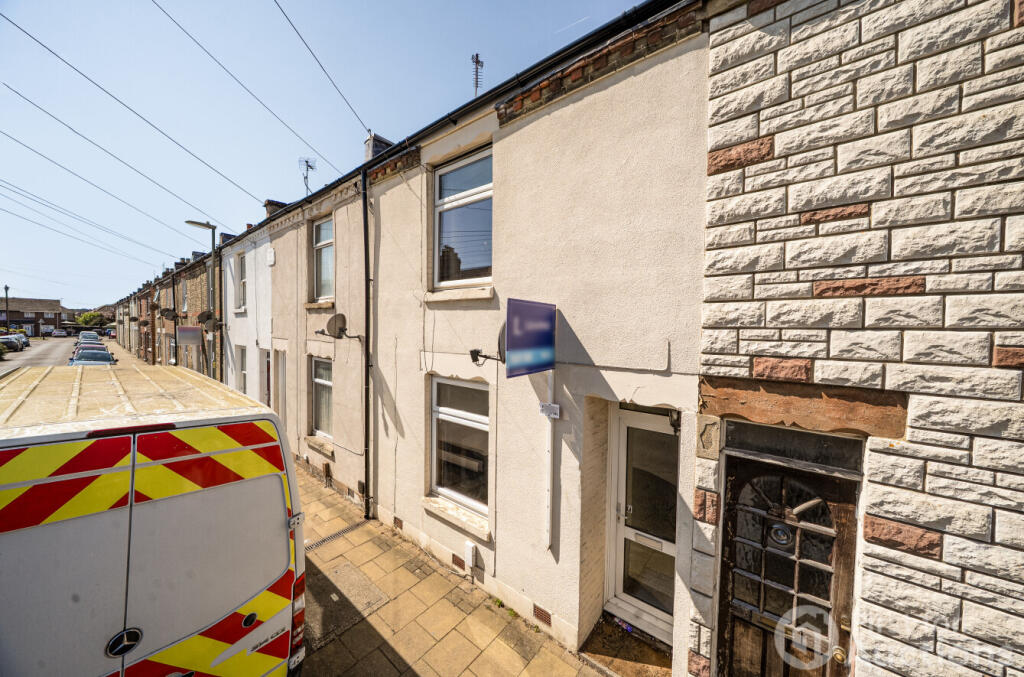 Leonard Road, Gosport - Image 11