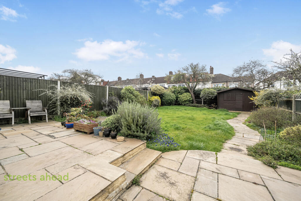 Sundial Avenue, London, SE25 - Image 5
