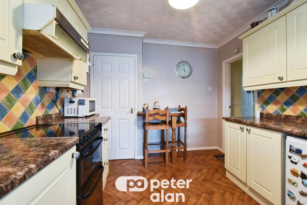 Boi Close, Mountain Ash - Image 6