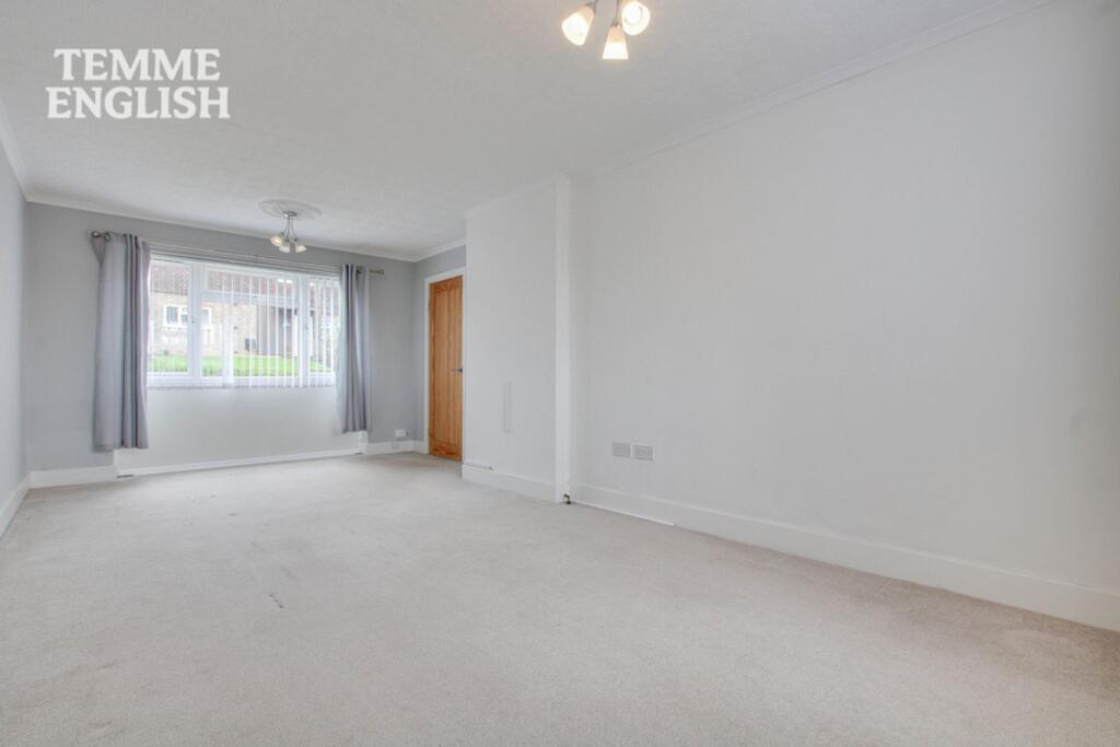 Gernons, Lee Chapel South, SS16 - Image 3