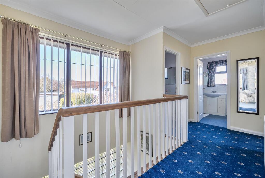 Jeffreys Way, Taunton - Image 22