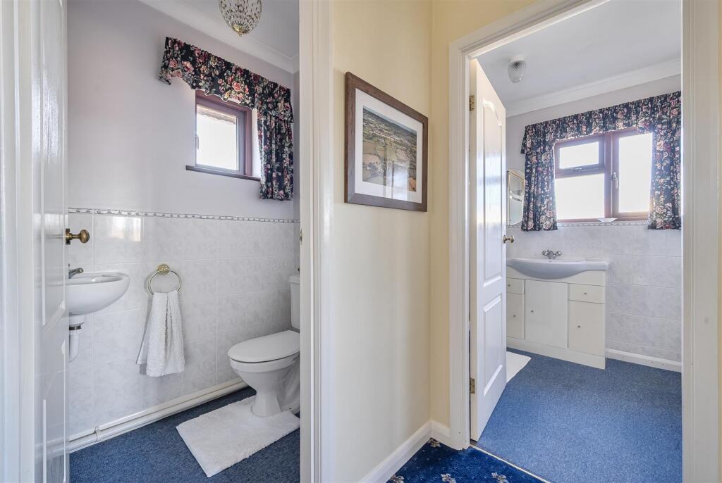 Jeffreys Way, Taunton - Image 23