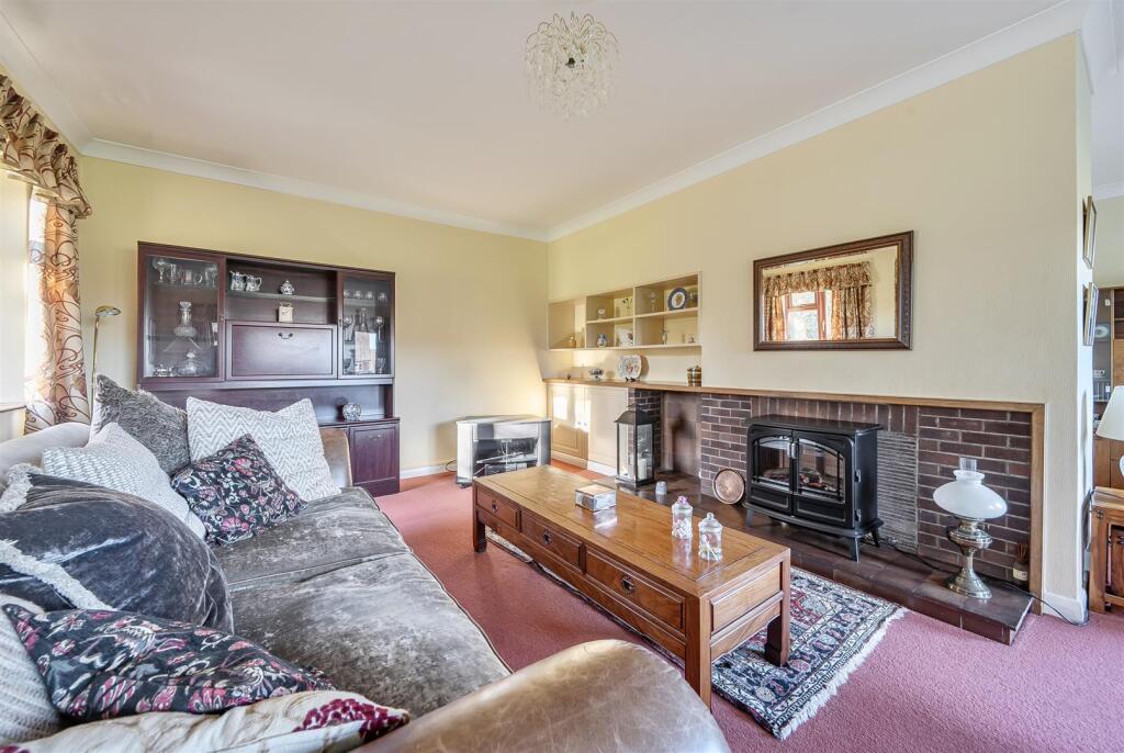 Jeffreys Way, Taunton - Image 9