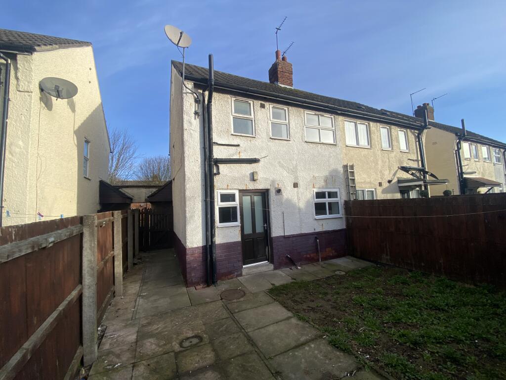 24 Watton Grove, Hull, East Riding of Yorkshire HU6 9NR - Image 2