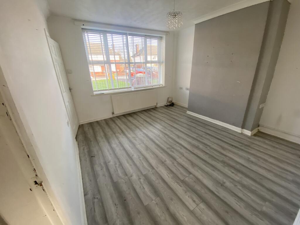 24 Watton Grove, Hull, East Riding of Yorkshire HU6 9NR - Image 4