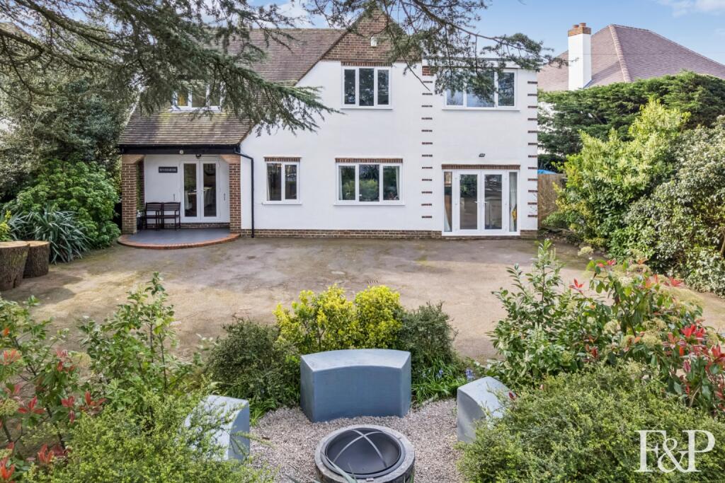 Ouseley Road, Old Windsor - Image 3