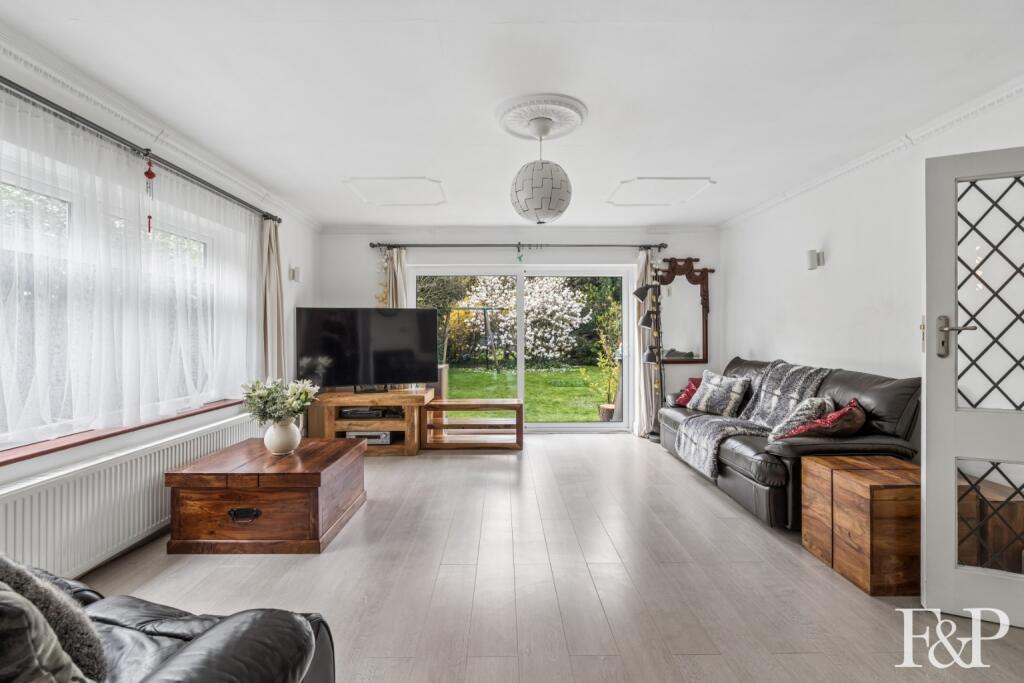 Ouseley Road, Old Windsor - Image 6