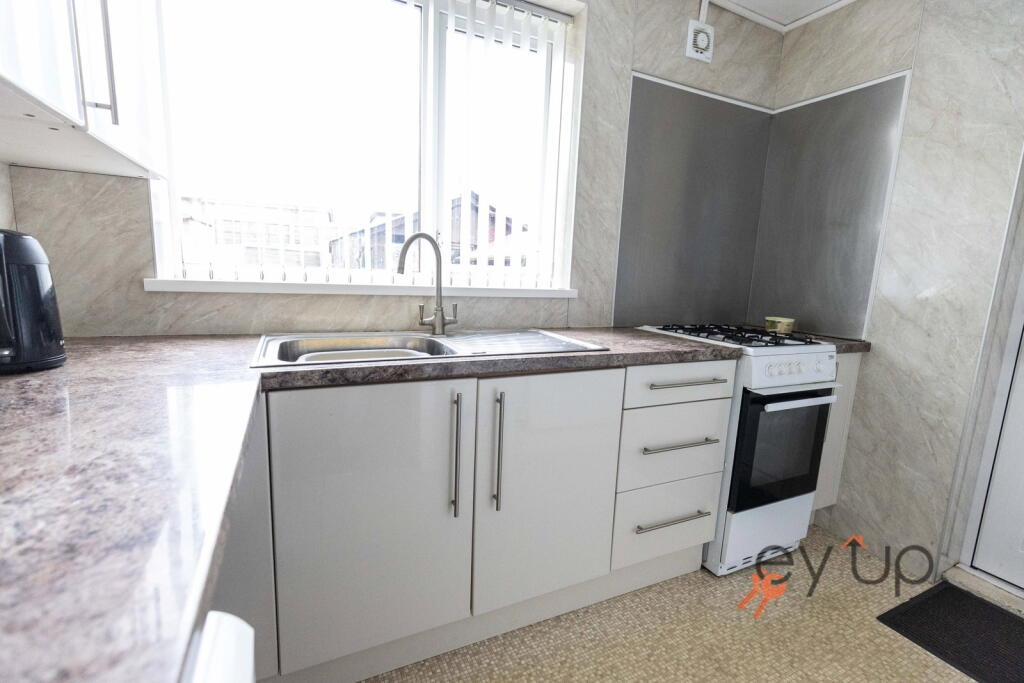 Westway,Batley,WF17 6DF - Image 10